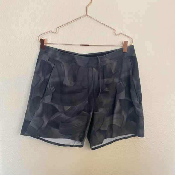 lululemon athletica Other - Lululemon Balancer Linerless Shorts 5” XL Stone Black Print